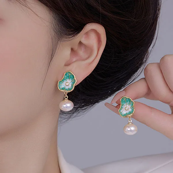 Khuyên Tai Nữ Jessica Pearl Lotus Leaf JE66 Màu Xanh Vàng