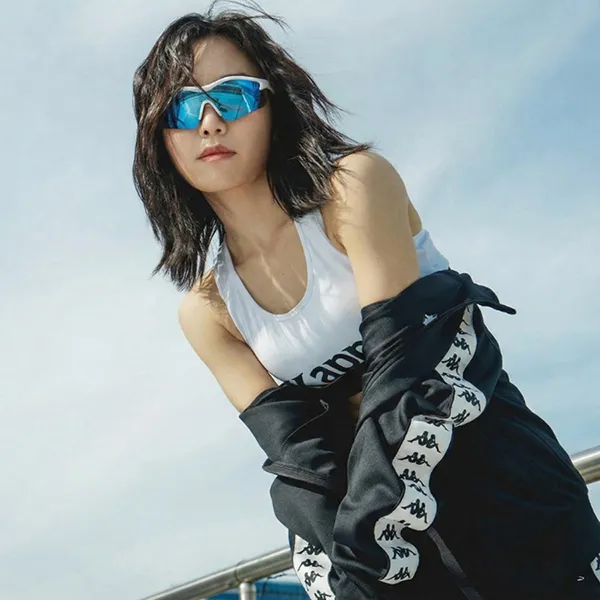 Kính Mát Unisex Amo A53614 C2 Màu Trắng Xám