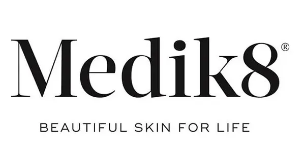 Sữa Rửa Mặt Dạng Gel Medik8 Surface Radiant Cleanser 500ml