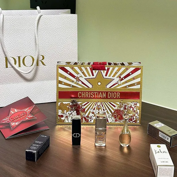 Set 4 Món Nước Hoa Dior Lucky For The New Year Limited Edition + Serum Prestige La Micro-Huile + Son 720 Satin Mini