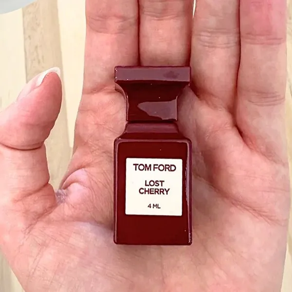 Set Nước Hoa Unisex Tom Ford Soleil Blanc EDP 4ml + Lost Cherry EDP 4ml (2 Món)