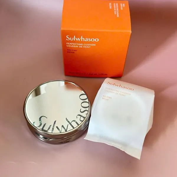 Set Phấn Nước Sulwhasoo Perfecting Cushion Coussin De Teint + 1 Lõi Refill Tone 21N1