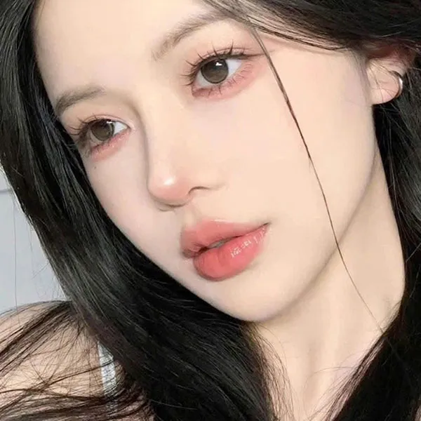 Son Dưỡng Gucci Nude 112 Sally Soft Honey Rouge De Beauté Brillant Màu Hồng Nude