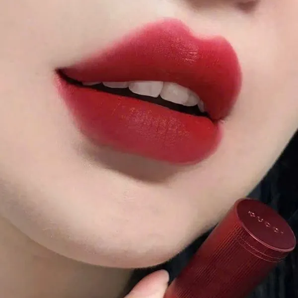 Son Lì Gucci Rouge À Lèvres Matte Finish Lipstick Limited 509 Rosso Ancora Màu Đỏ Đậm
