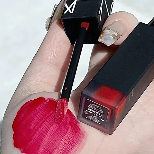 Son Nars Air Matte Ultra Lip Tint 320 Gold Wild Màu Đỏ Hồng