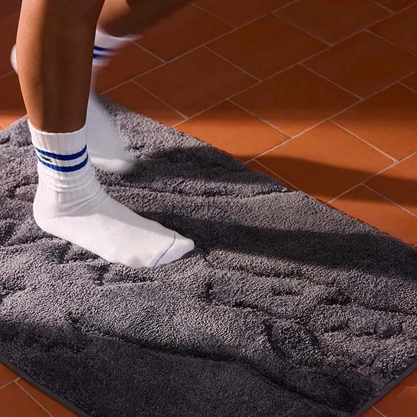 Thảm Sàn Lacoste Heritage Bath Rug 4000000812 Meteorite Màu Xám Đậm