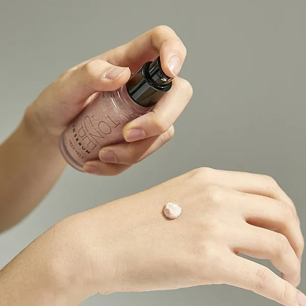 Tinh chất Chống Nắng Nâng Tone Vely Vely Vitamin Dark Spot Tone-up Sun Serum SPF50 30ml