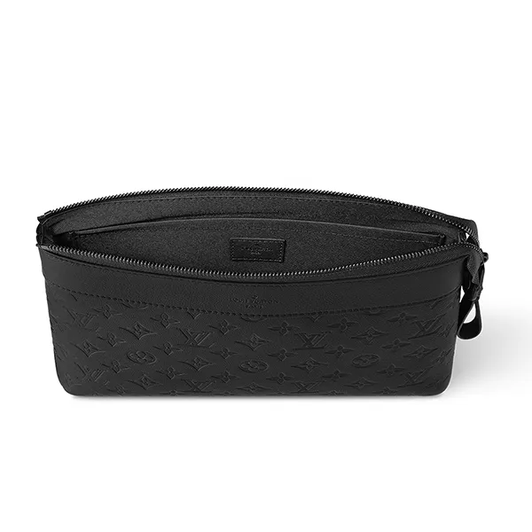 Túi Cầm Tay Nam Louis Vuitton LV Monogram Pochette Voyage Souple M82545 Màu Đen