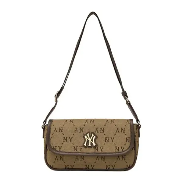 Túi Đeo Chéo MLB Diamond Monogram Jacquard NY Yankees 7ACRM046N-50BRS Màu Nâu