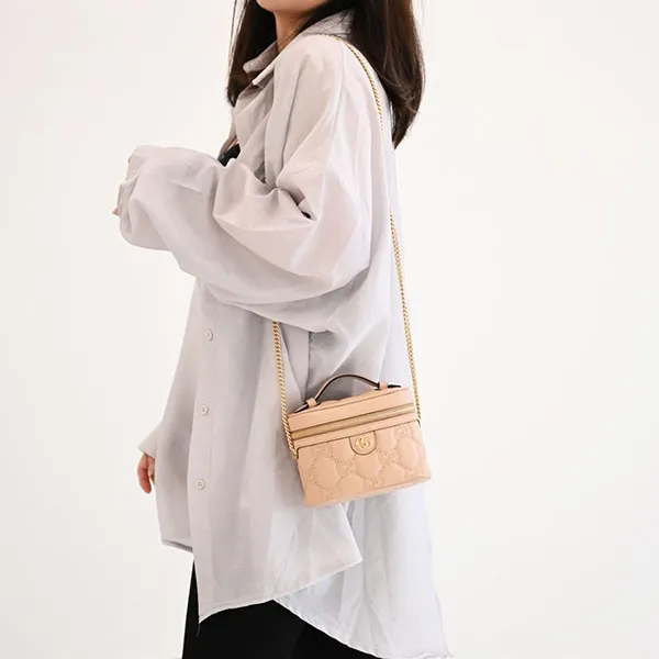 Túi Đeo Chéo Nữ Gucci GG Matelasse Logo Màu Be