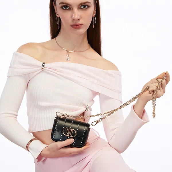 Túi Đeo Chéo Nữ Lyn Nova Infinite Mini Crossbody Bag - Black L26CBWA058 Màu Đen