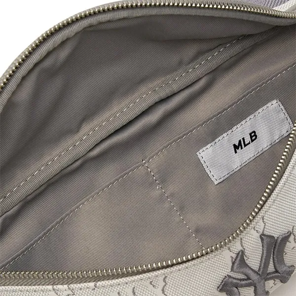 Túi Đeo Hông MLB Classic Mono Jacquard Hip Sack New York Yankees Grey 3AHSM014N-50CGL Màu Xám Nhạt