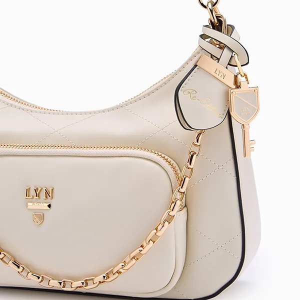 Túi Đeo Vai Nữ Lyn Re-Edit Rosee Quilt M Shoulder Bag L26CBWA121 Ivory Màu Trắng