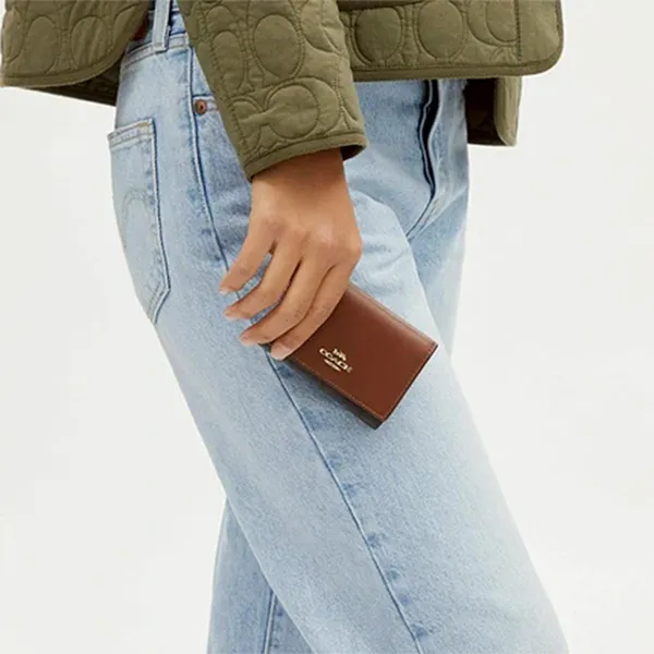 Ví Nữ Coach Micro Wallet In Signature Canvas CM761 Im/Brown/Redwood Màu Nâu