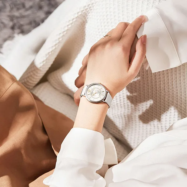 Đồng Hồ Nữ Versace Quartz VEJL00122 Màu Trắng