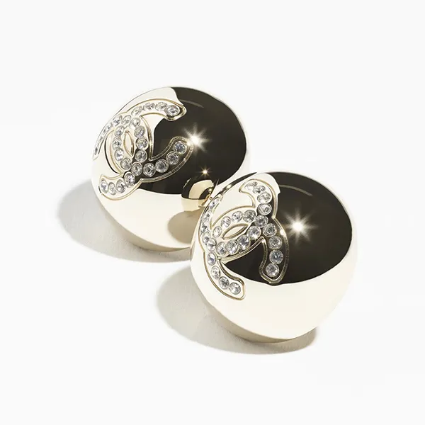 Khuyên Tai Nữ Chanel Sparkly Fancy Ball Round Earrings Màu Bạc