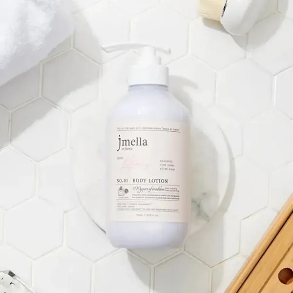 Set Sữa Tắm + Dưỡng Thể Jmella In France No.01 Blooming Peony (Body Wash 500ml + Body Lotion 500ml + Set 6 Bao Lì Xì))