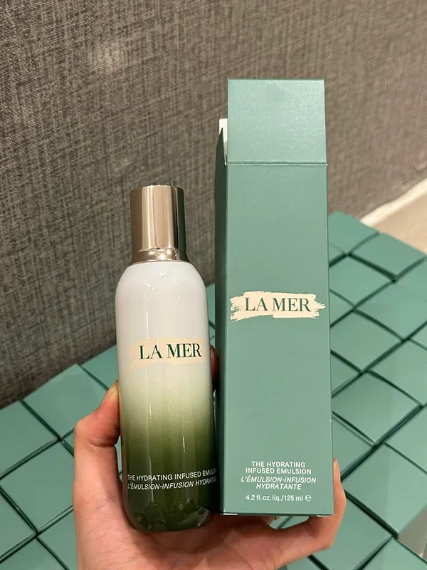Sữa Dưỡng Hỗ Trợ Cấp Ẩm La Mer The Hydrating Infused Emulsion 125ml