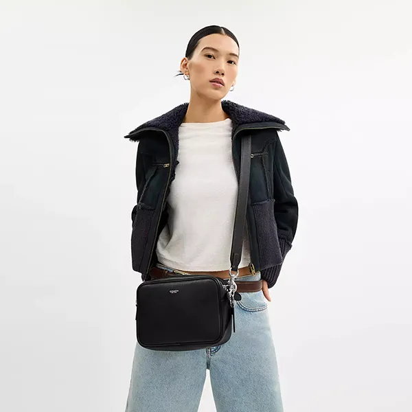 Túi Đeo Chéo Coach Radio Camera Bag CCB51 Màu Đen