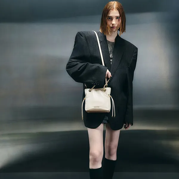 Túi Đeo Chéo Nữ Charles & Keith CNK Arya Braided-Strap Double-Handle Crossbody Bag CK2-80151536 Cream Màu Trắng Kem