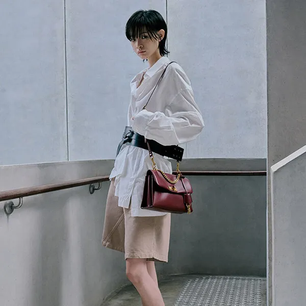 Túi Đeo Chéo Nữ Charles & Keith CNK Kerry Chain-Handle Crossbody Bag CK2-80782515 Mulberry Plum Màu Mận