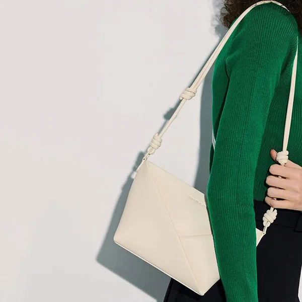 Túi Đeo Chéo Nữ Charles & Keith CNK Midori Geometric Crossbody Bag CK2-80782276 Cream Màu Trắng Kem