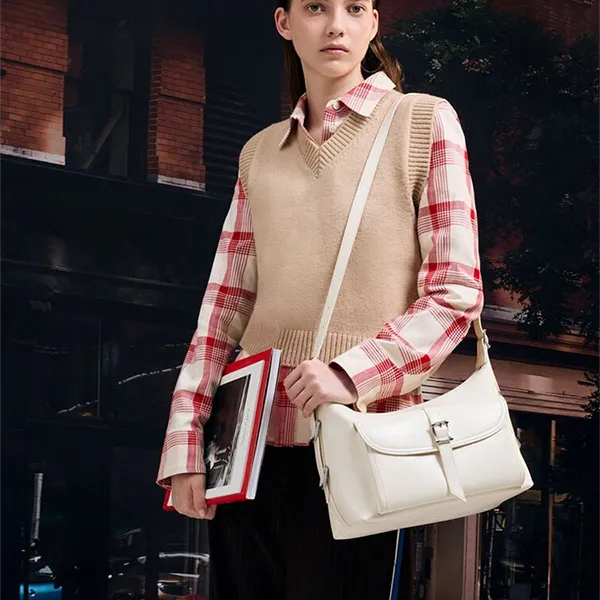 Túi Đeo Vai Nữ Charles & Keith Bryna Bryna Belted Hobo Cream CK2-40782622 Màu Kem