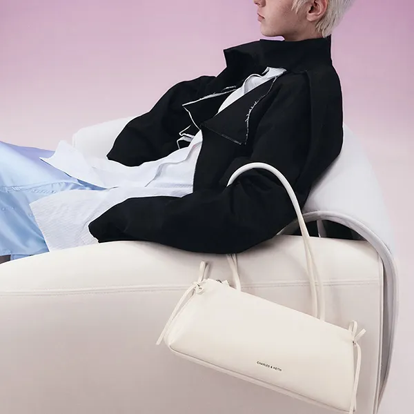 Túi Đeo Vai Nữ Charles & Keith CNK Hazel Bow Elongated Trapeze Shoulder Bag - Meringue White CK2-20160193 Màu Trắng