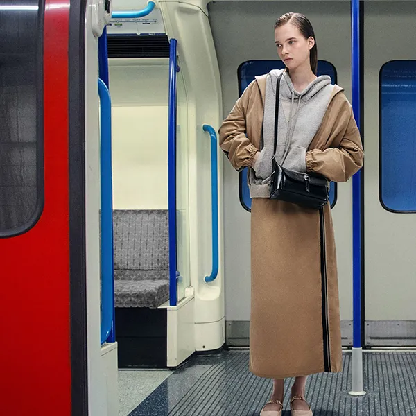 Túi Đeo Vai Nữ Charles & Keith CNK Mini Bryna Belted Hobo - Noir CK2-20782621 Màu Đen