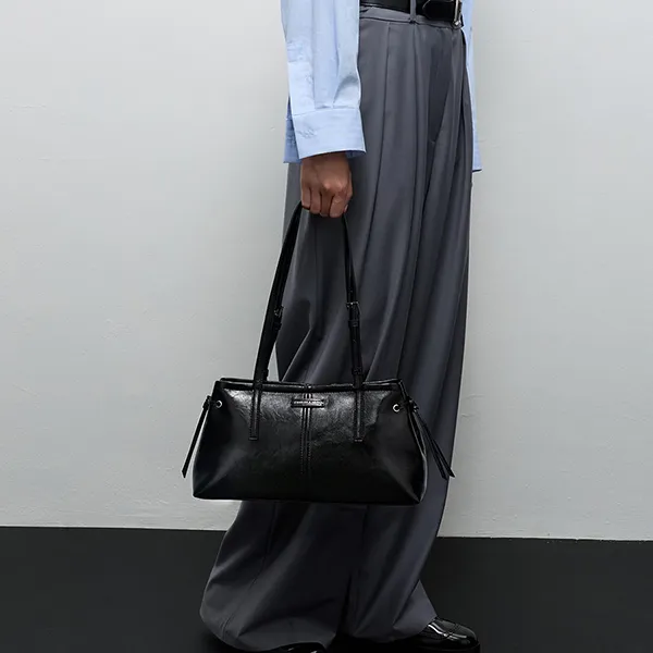 Túi Đeo Vai Nữ Charles & Keith CNK Noane Elongated-Handle Shoulder Bag - Noir CK2-20782673 Màu Đen