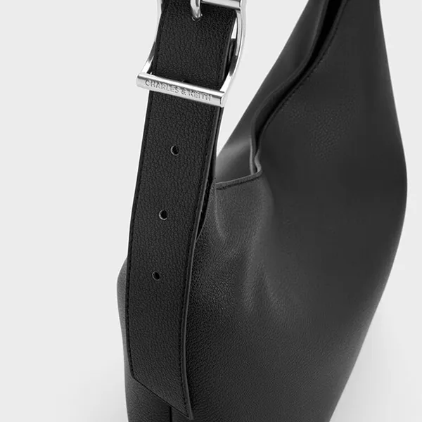 Túi Đeo Vai Nữ Charles & Keith Larsen Buckle Strap Hobo Bag Noir Shoulder Bag CK2-40782736 Màu Đen