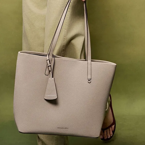 Túi Tote Nữ Charles & Keith CNK Beryl Trapezoid Bag Grayish Brown CK2-30151516 Màu Nâu Xám