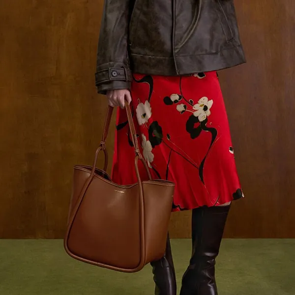 Túi Tote Nữ Charles & Keith CNK Lyla Tubular Slouchy Trapezoid Tote Bag Chocolate CK2-30781483 Màu Nâu