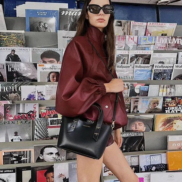 Túi Tote Nữ Charles & Keith CNK Mini Shania Trapezoid Bag Black CK2-30782725 Màu Đen