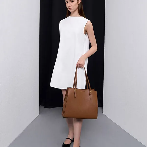 Túi Tote Nữ Charles & Keith CNK Sansa Trapezoid Shaped Bag Chocolate CK2-30782357 Màu Nâu