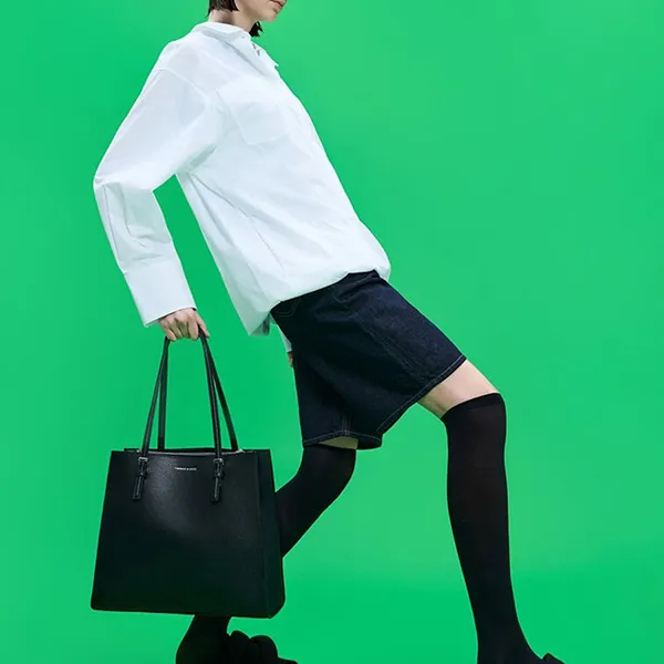 Túi Tote Nữ Charles & Keith CNK Sansa Trapezoid Shaped Bag Noir CK2-30782357 Màu Đen