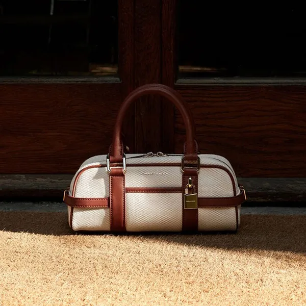 Túi Tote Nữ Charles & Keith CNK Scottie Canvas Long Bag Brick CK2-30782785-1 Màu Be Nâu