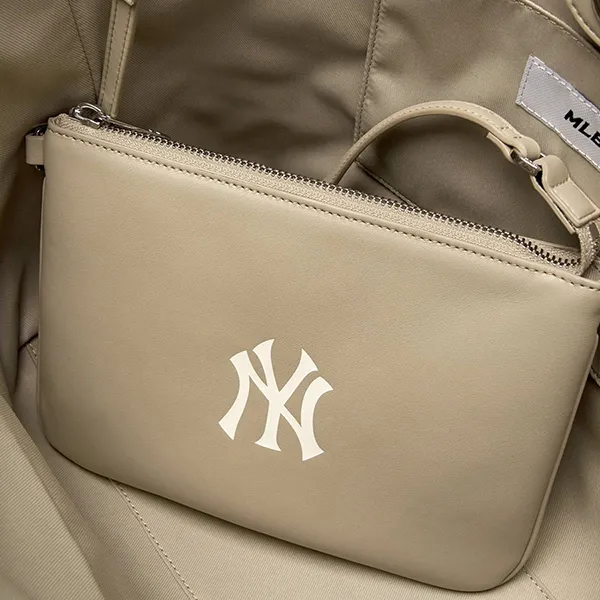 Túi Tote Nữ MLB Dia Monogram Jacquard Bag NY Yankees 3AORMJ16N-50CRD Màu Kem