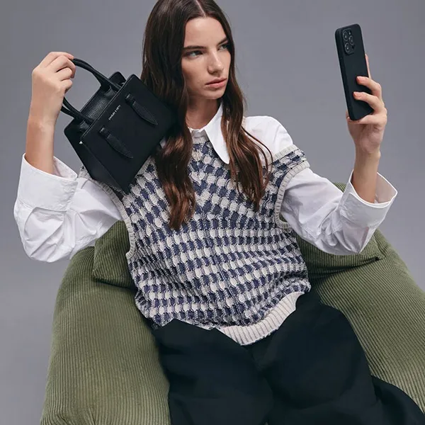 Túi Xách Tay Nữ Charles & Keith CNK Allyn Trapezoid Handbag Noir CK2-30782733 Màu Đen