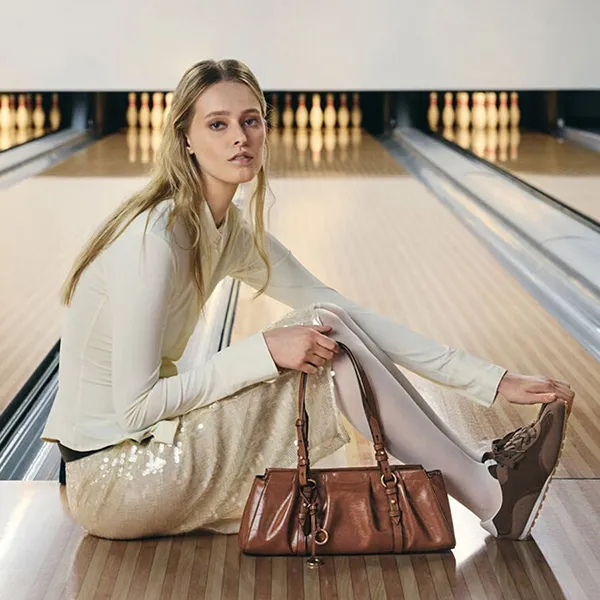 Túi Xách Tay Nữ Charles & Keith CNK Britton Ruched Trapezoid Shoulder Bag Chocolate CK2-30671819 Màu Nâu