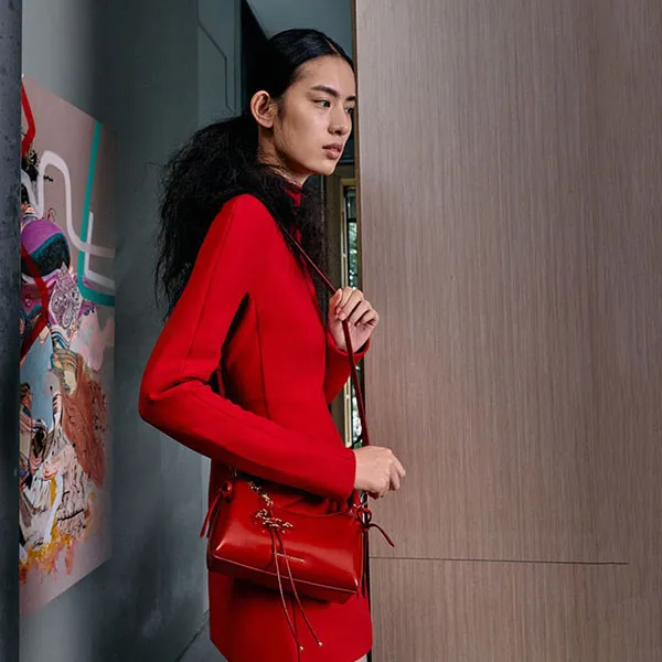 Túi Xách Tay Nữ Charles & Keith CNK Hazel Bow Horse-Motif Top Handle Bag CK2-30160255 Tomato Red Màu Đỏ