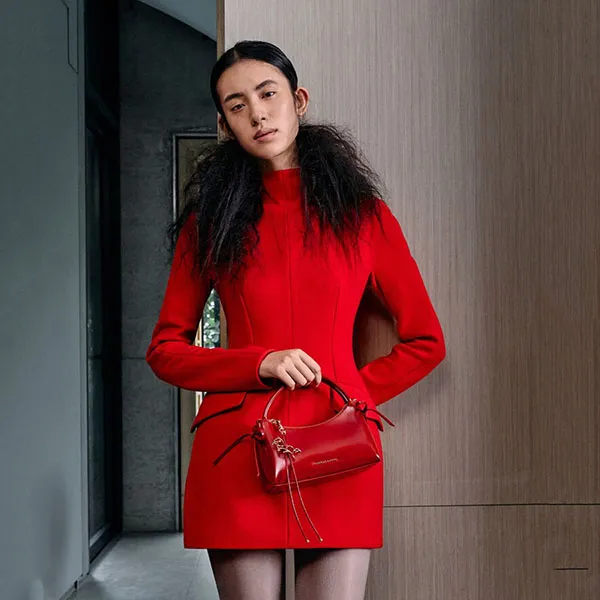 Túi Xách Tay Nữ Charles & Keith CNK Hazel Bow Horse-Motif Top Handle Bag CK2-30160255 Tomato Red Màu Đỏ