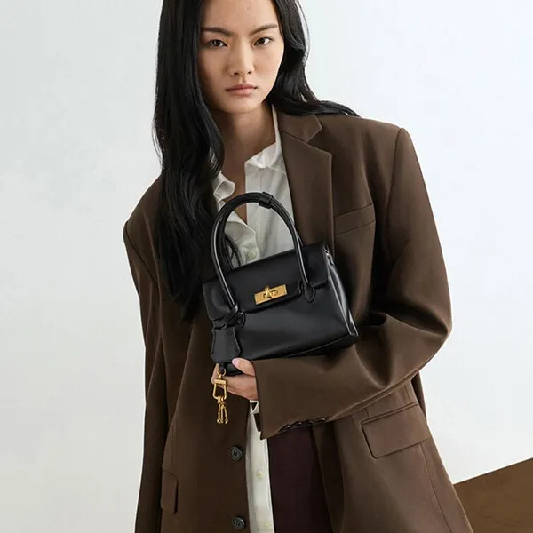 Túi Xách Tay Nữ Charles & Keith CNK Kerry Mini Bag Black CK2-30782769 Màu Đen