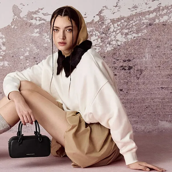 Túi Xách Tay Nữ Charles & Keith CNK Sammie Knotted Handle Handbag Black CK2-30271574 Màu Đen