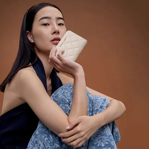 Ví Nữ Charles & Keith CNK Alva Quilted Zip-Around Wallet CK6-10770678 Cream Màu Kem