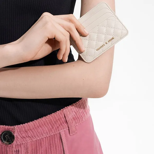 Ví Nữ Charles & Keith CNK Cleo Quilted Card Holder Ivory CK6-50680926 Màu Trắng Ngà