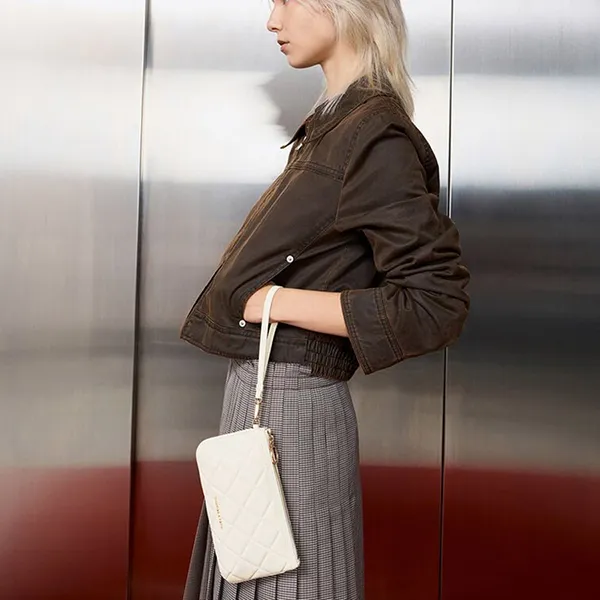 Ví Nữ Charles & Keith CNK Cressida Quilted Wristlet - White CK6-20681130_WHITE_XS Màu Trắng Kem