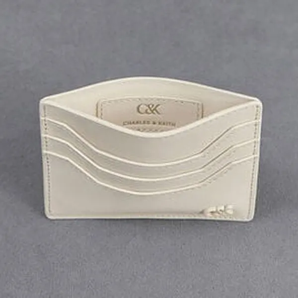 Ví Đựng Thẻ Nữ Charles & Keith CNK Leather Multi-Slot Card Holder SL6-50681124 White Màu Trắng