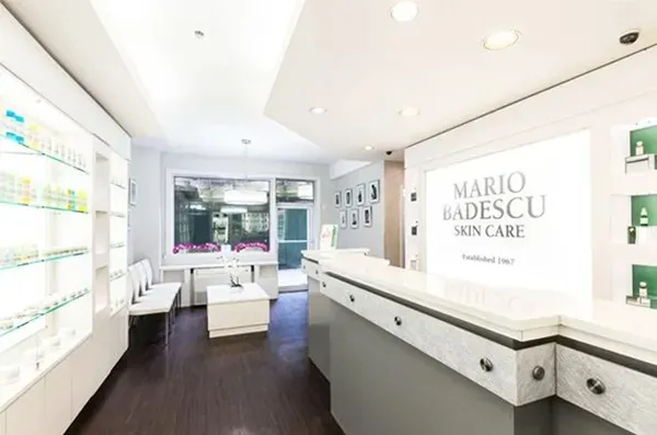 Toner Dạng Xịt Cấp Ẩm Nhanh Mario Badescu Facial Spray Rosewater 118ml