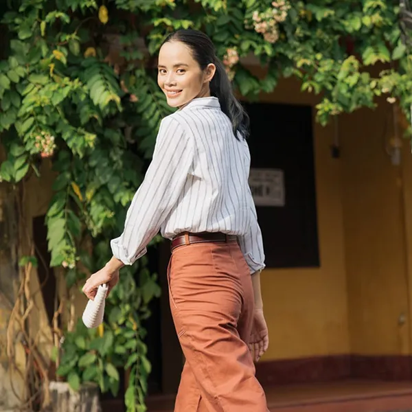 Áo Sơ Mi Nữ F2 Fashion & Freedom Linen Pride SMW360-TSD-S-0820 Màu Trắng Kẻ Size S